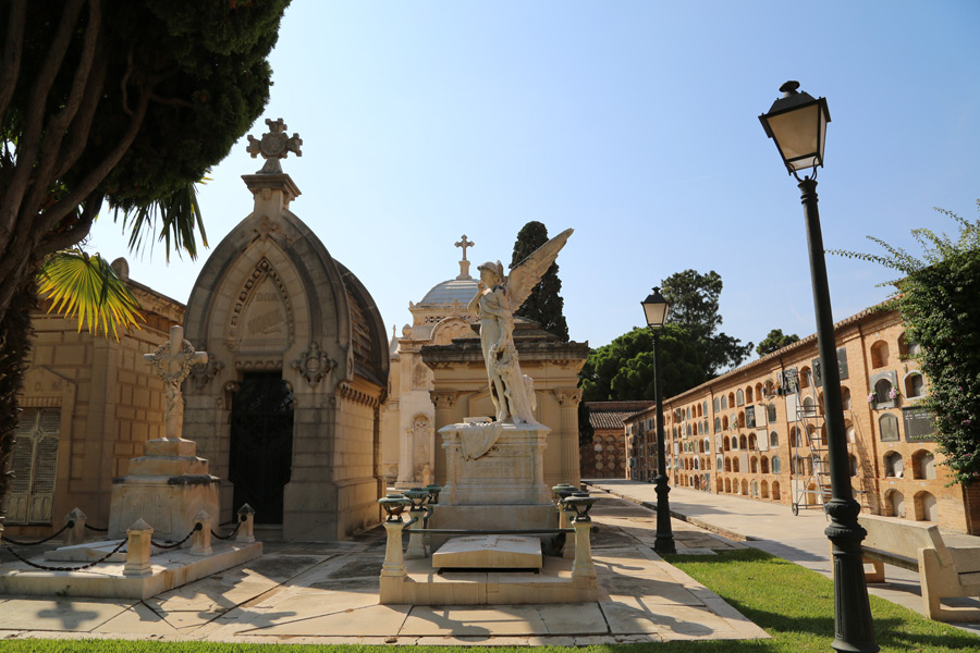 General Angel del Silencio familia Burriel. Museo del Silencio. Cementerio General de Valencia