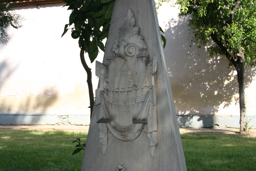 Detalle de la tumba de Constantí Llombart, en el Museo del Silencio. Cementerio General de Valencia