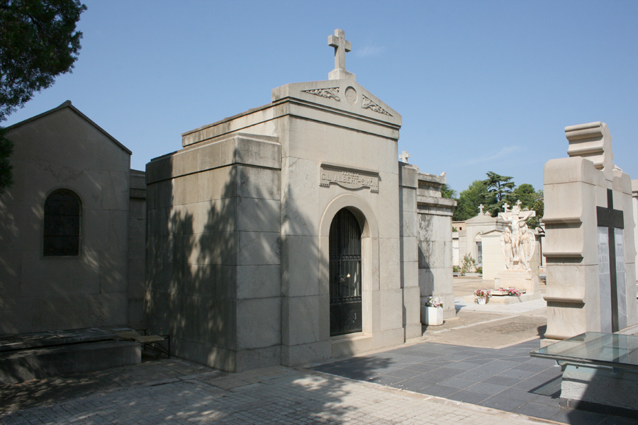 Panteón Juan Gil-Albert Simó, en el Museo del Silencio. Cementerio General de Valencia
